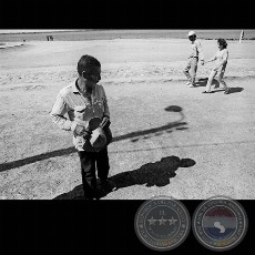 INDÍGENAS DEL PARAGUAY - Fotografía en blanco y negro de Juan Britos